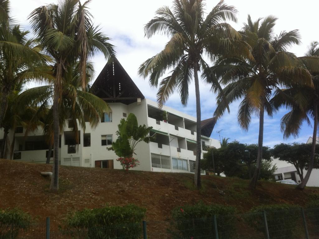 A Deux Pas De L'Ocean Apartment Saint-Gilles Les Bains Exterior photo